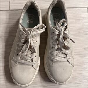 Dr. Scholl's Tan and Cream Sneakers Classic Comfort